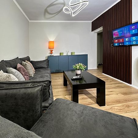 Home Select Тирана Экстерьер фото