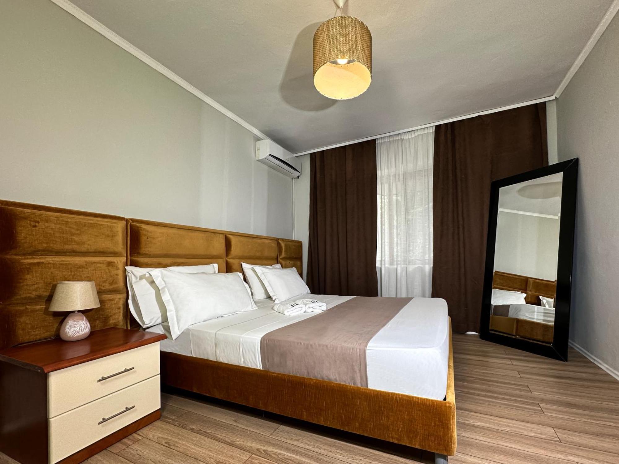 Home Select Тирана Экстерьер фото